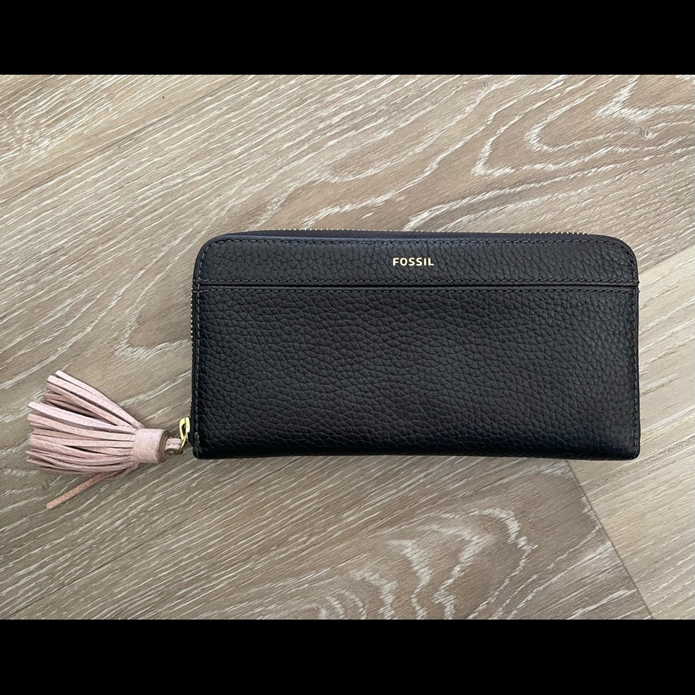 Black leather Fossil wallet